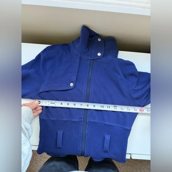 Lululemon Full Metal Jacket Sz 6 - Picture 4 of 8